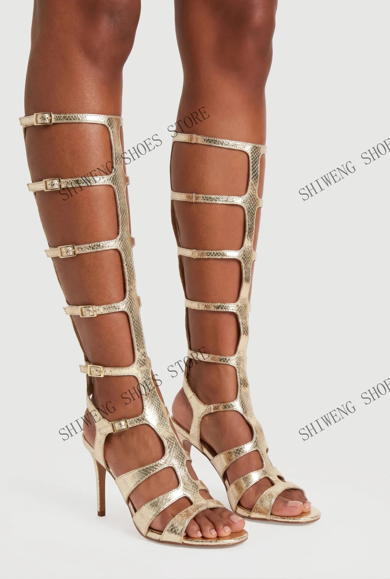 2026年レディース、膝丈のクロコダイル調サンダル、バックル - Sandal Strappy Heeled のレビューと価格